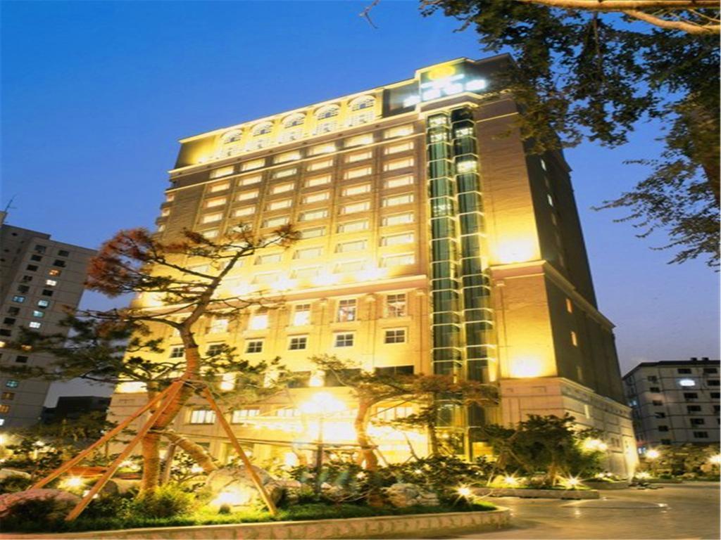 New Grand Dynasty Hotel Chaoyang  Exterior foto