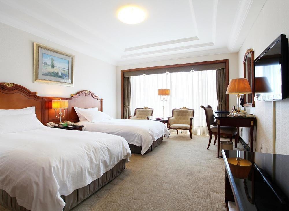 New Grand Dynasty Hotel Chaoyang  Exterior foto