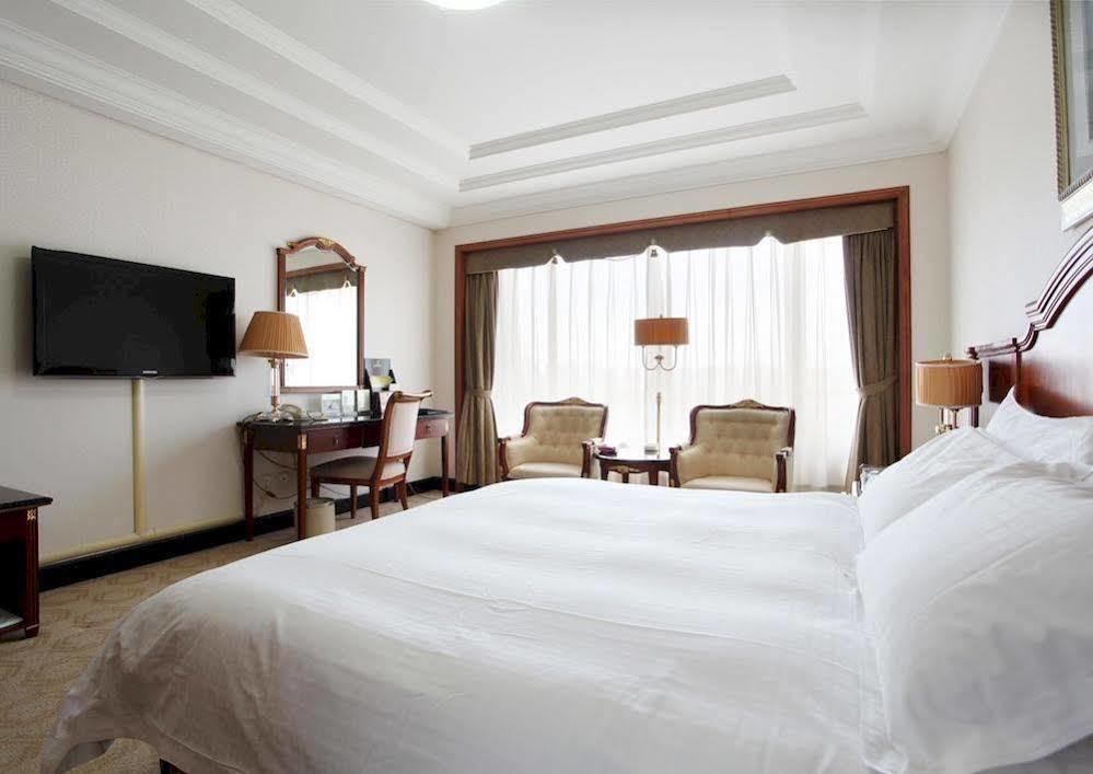 New Grand Dynasty Hotel Chaoyang  Exterior foto