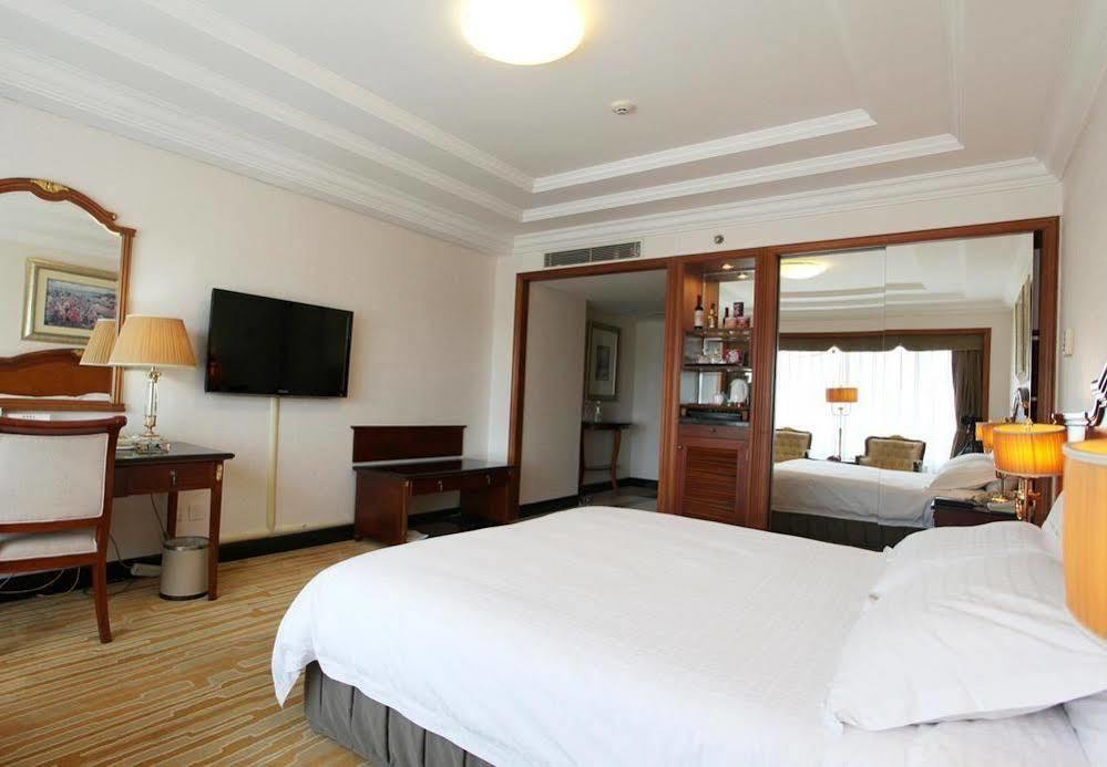 New Grand Dynasty Hotel Chaoyang  Exterior foto
