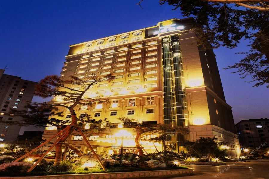 New Grand Dynasty Hotel Chaoyang  Exterior foto